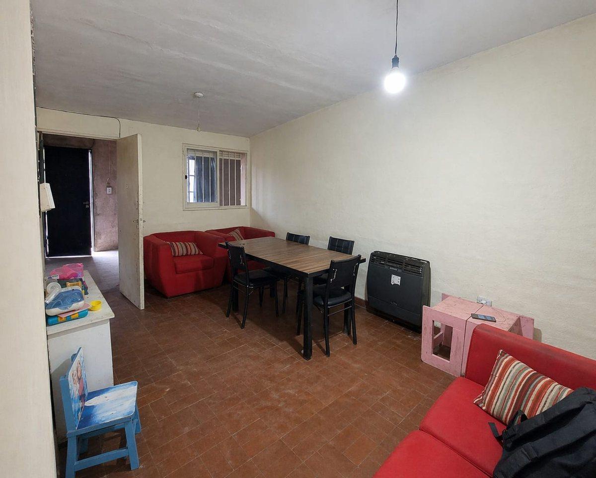 Foto de VENTA CASA 200M2 ALTO COMEDERO 2 HABITACIONES, imagen 2