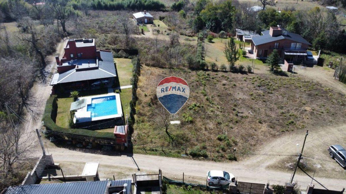 Foto de VENTA TERRENO LOZANO 680m2, imagen 2