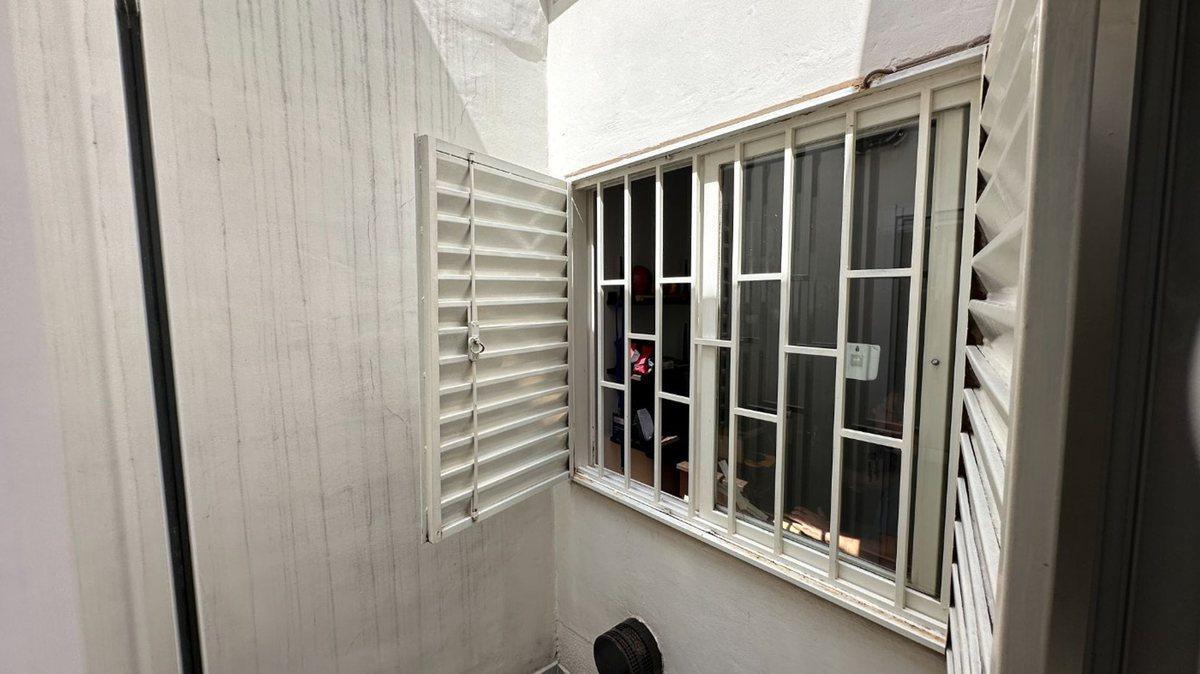 Foto de VENTA-CASA 3 DORMITORIOS-156 M2-A. COMEDERO, imagen 3