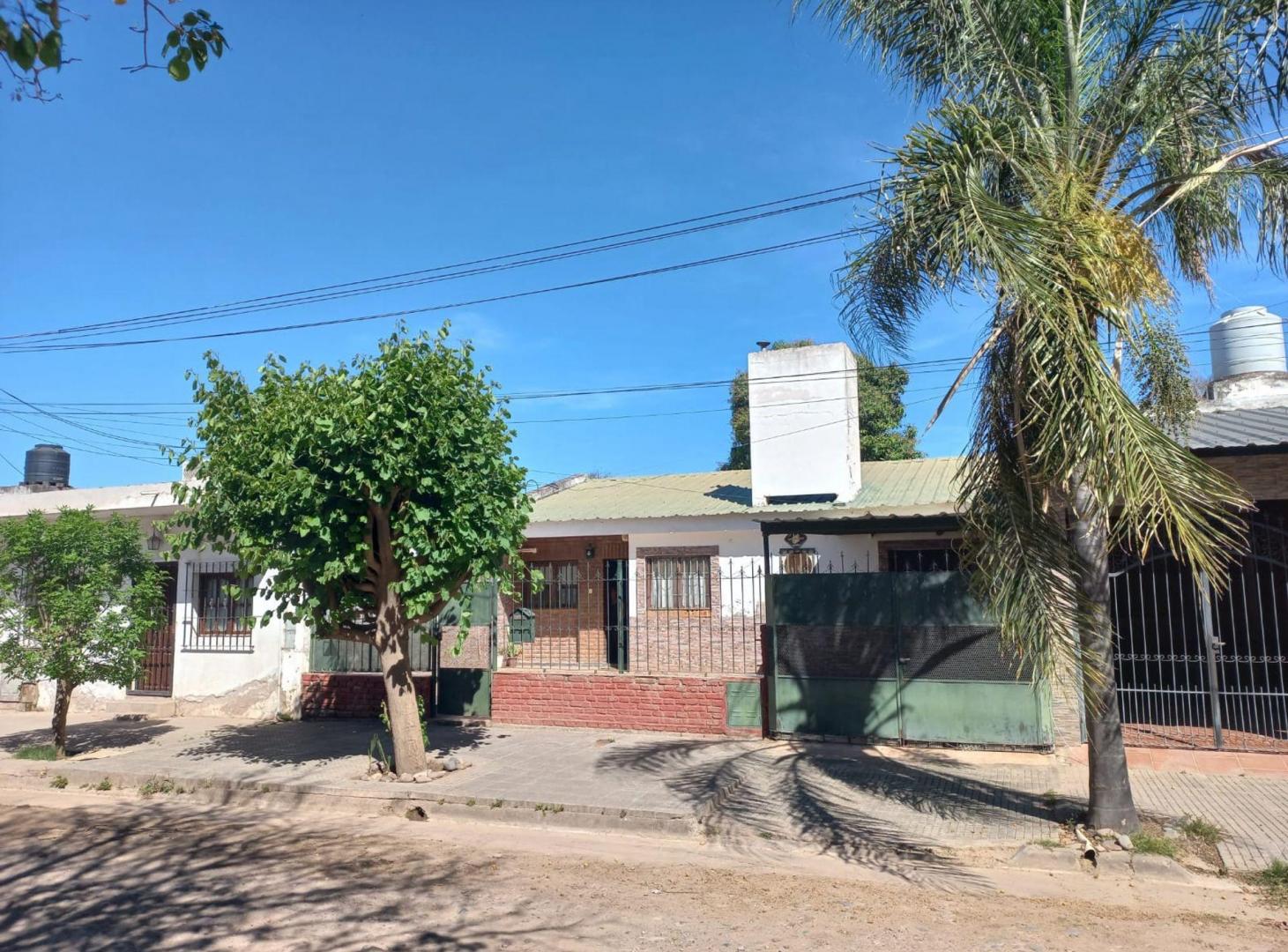 Foto de VENTA CASA 3 DORM HOUSSEY 558 B° GUEMES- SAN PEDRO, imagen 1