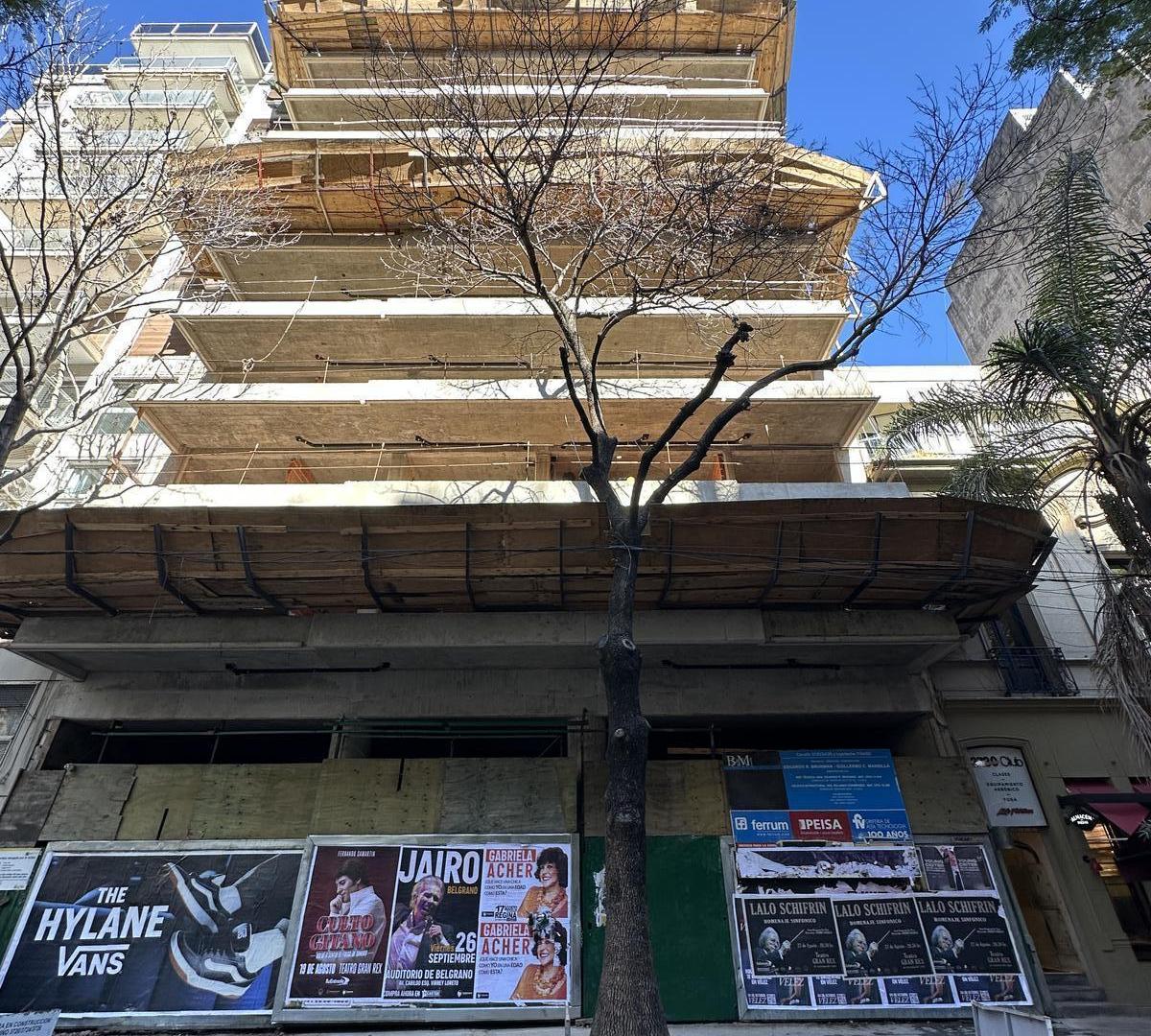 Venta Departamento - 4 Ambientes con Dependencia y Cochera - Brukman Mansilla