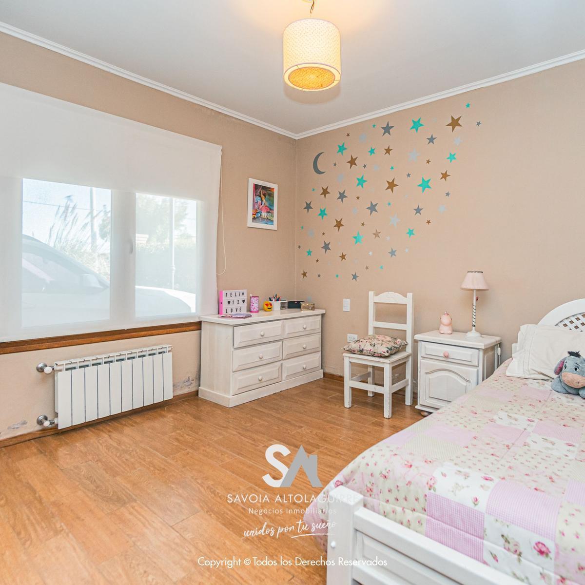 Vende: Hermosa Casa Quinta en Villa Angela 2