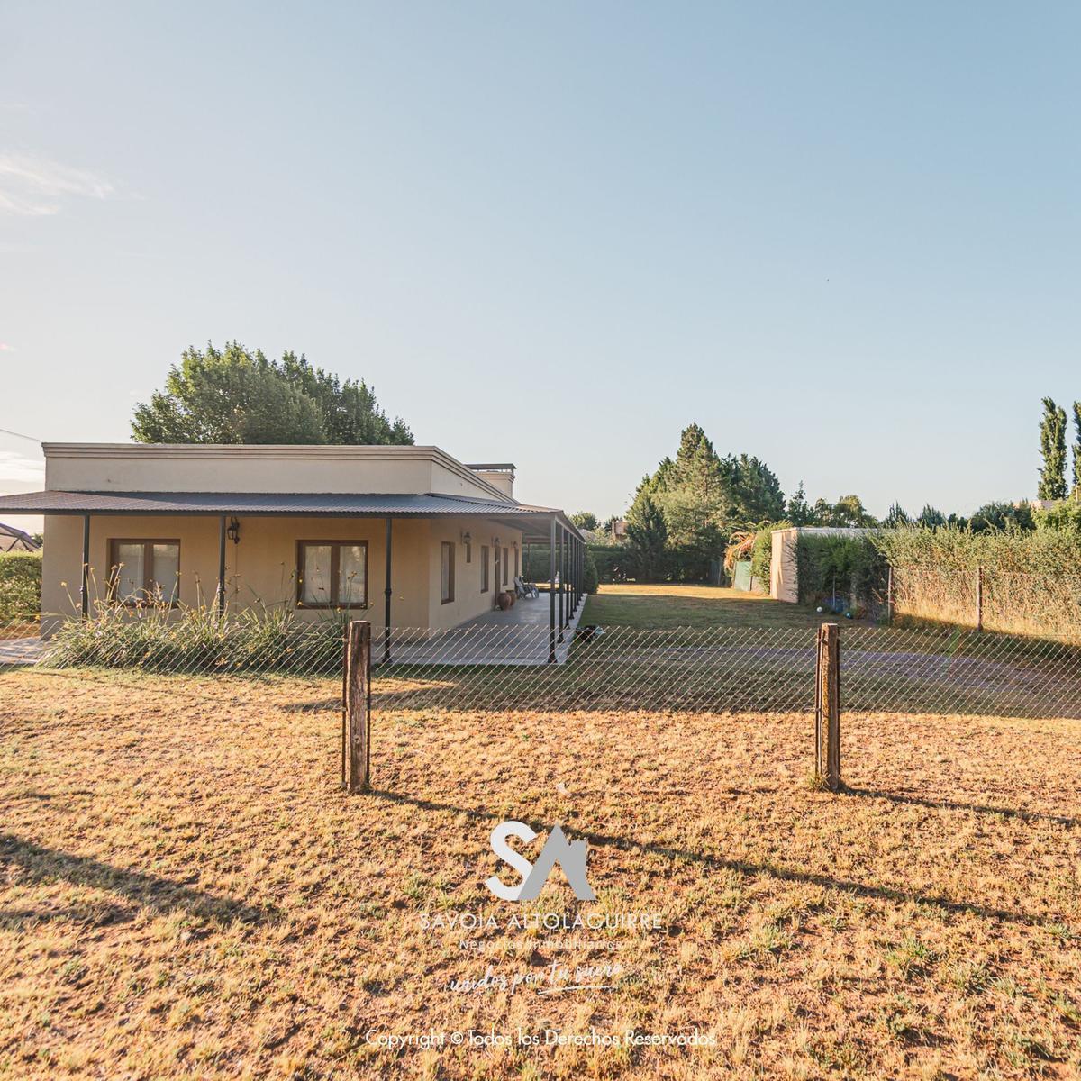 Vende: Hermosa Casa Quinta en Villa Angela 5