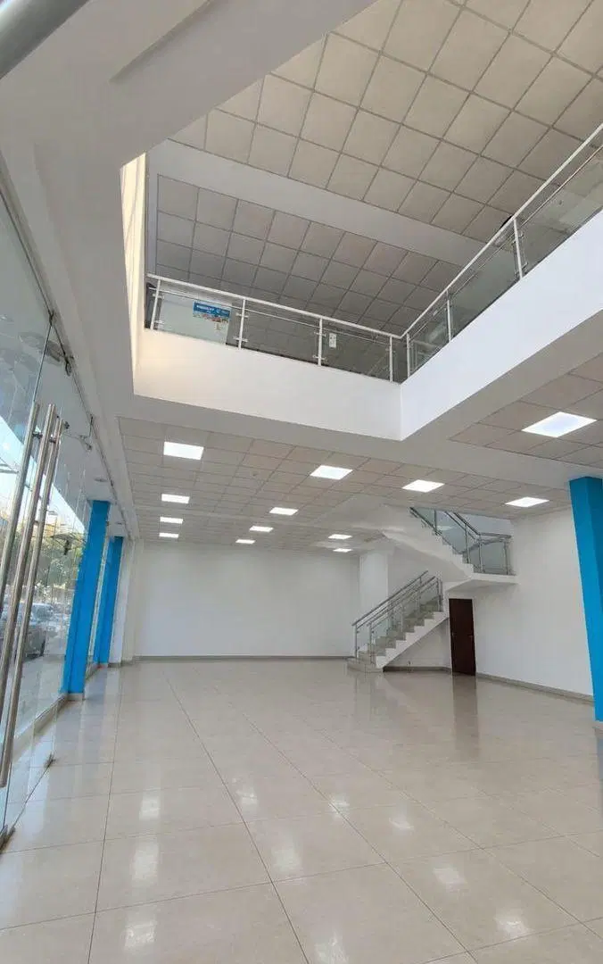 EXCLUSIVO LOCAL COMERCIAL EN ALQUILER EN EL MICROCENTRO DE LA CIUDAD DE POSADAS 4
