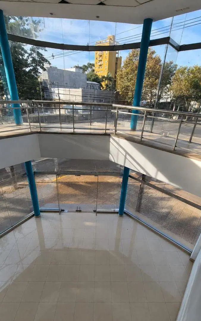 EXCLUSIVO LOCAL COMERCIAL EN ALQUILER EN EL MICROCENTRO DE LA CIUDAD DE POSADAS 3