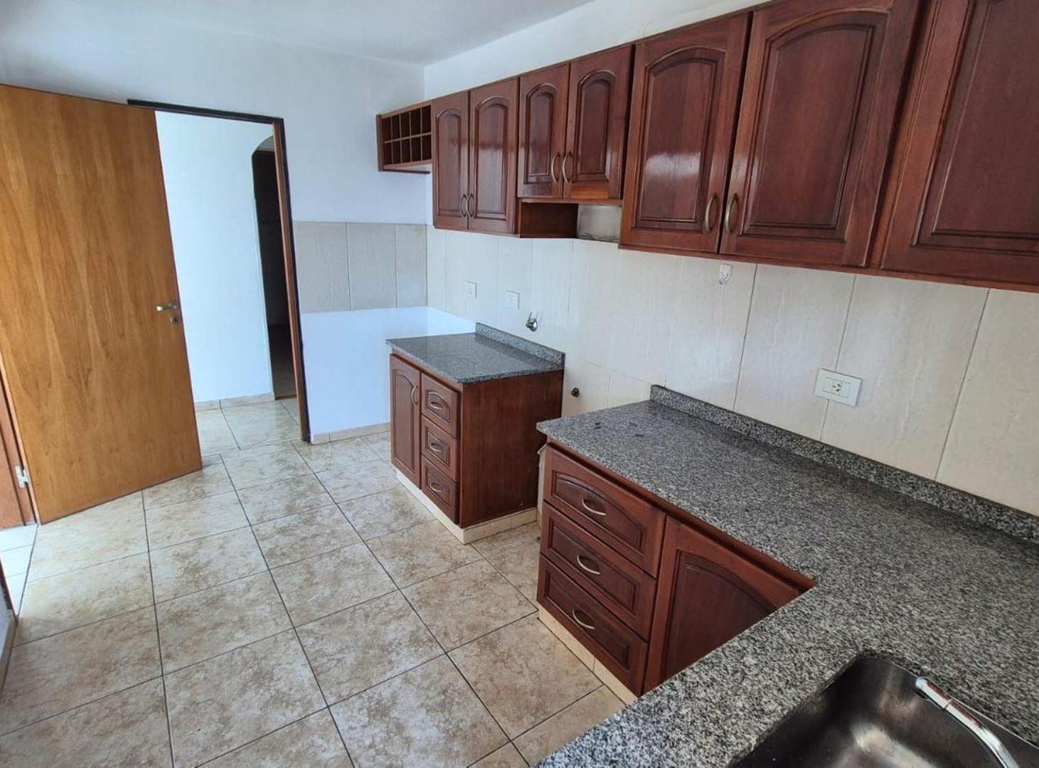 Foto de PRECIOSO SEMI PISO EN ALQUILER EN EL CENTRO DE LA CIUDAD DE POSADAS CON, imagen 5