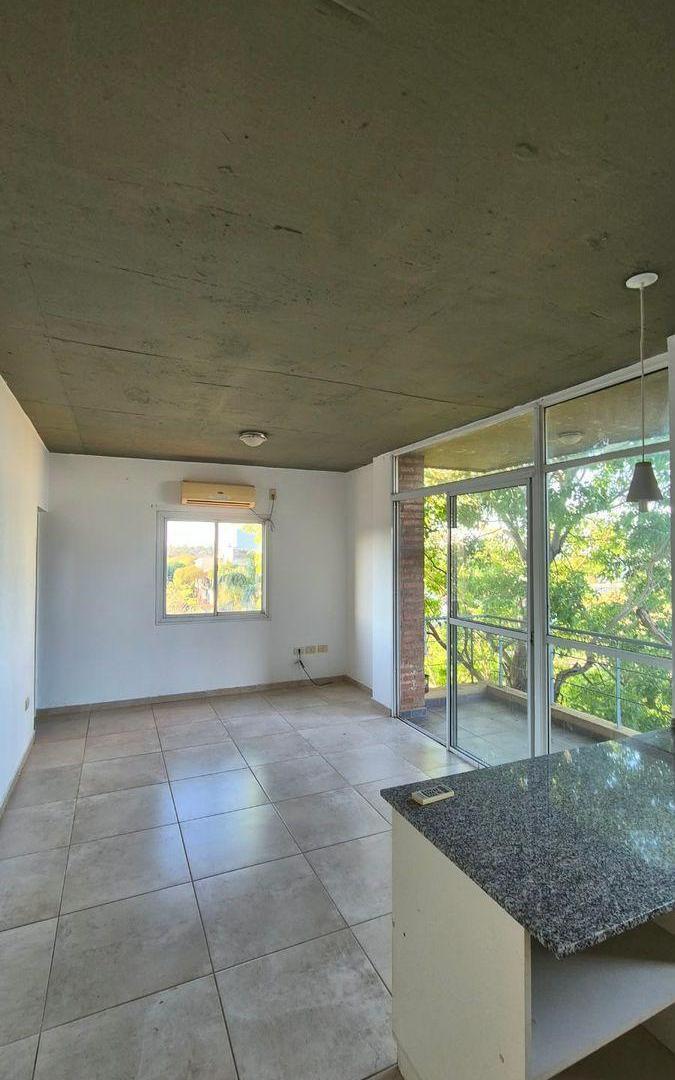 Foto de MONOAMBIENTE EN ALQUILER CON VISTA AL RÍO Y BALCÓN CON PARRILLA.-, imagen 1