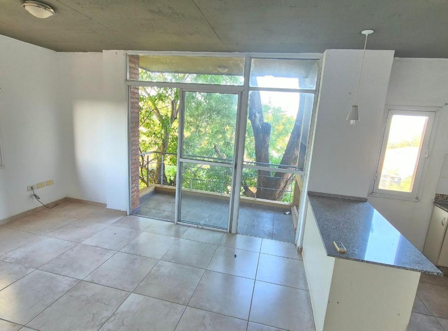Foto de MONOAMBIENTE EN ALQUILER CON VISTA AL RÍO Y BALCÓN CON PARRILLA.-, imagen 3