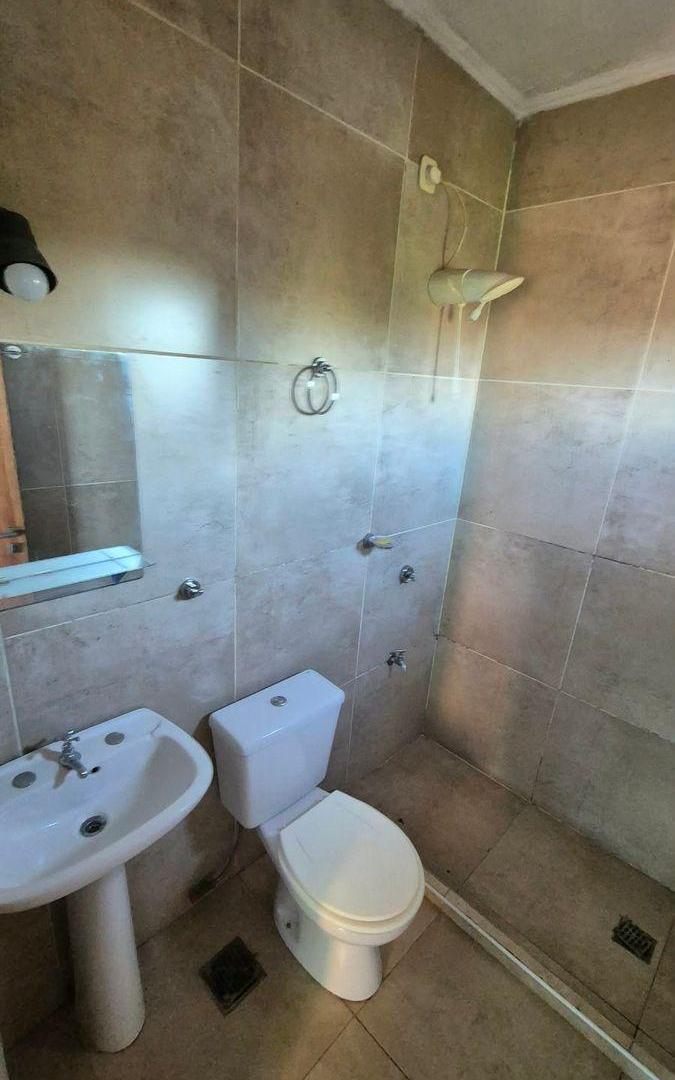 Foto de MONOAMBIENTE EN ALQUILER CON VISTA AL RÍO Y BALCÓN CON PARRILLA.-, imagen 5