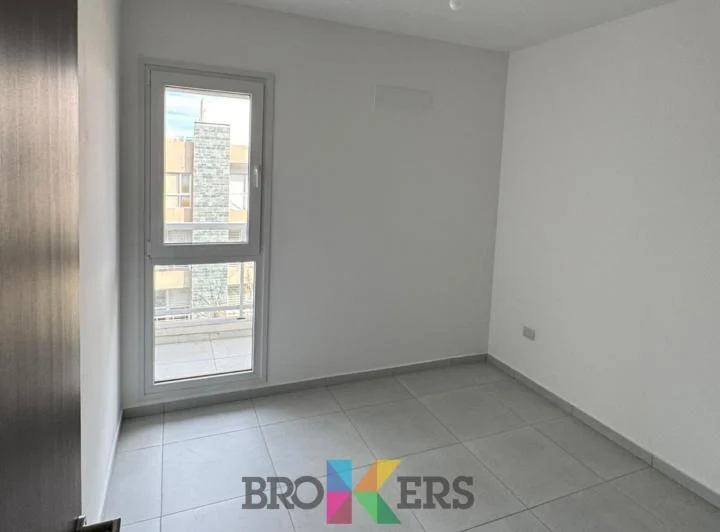 Departamento 1 dormitorio con cochera en Cipolletti - ALQUILER  5