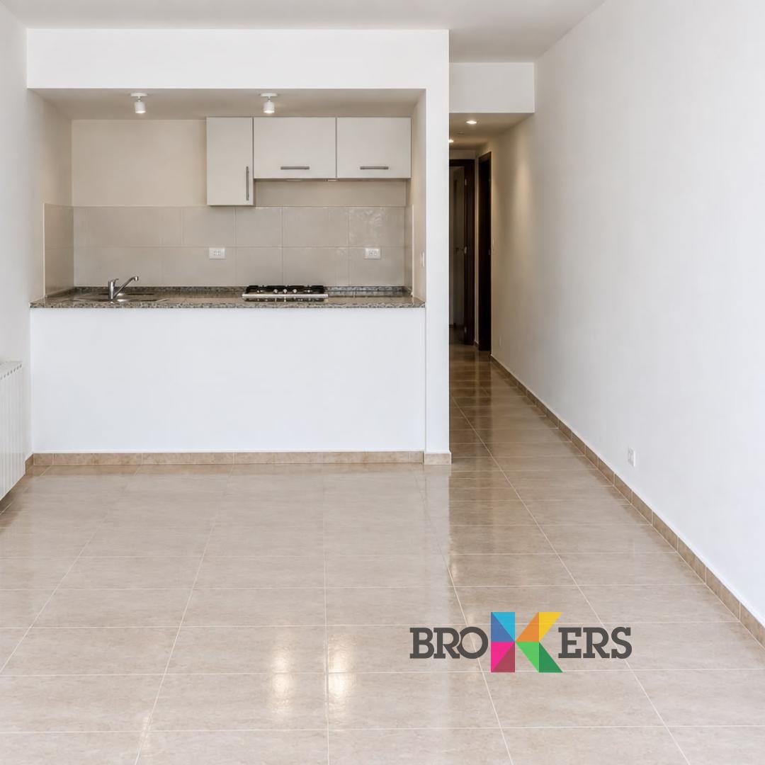 Foto de ALQUILER MONOAMBIENTE CON PATIO - HIPOLITO YRIGOYEN 873-CIPOLLETTI, imagen 4
