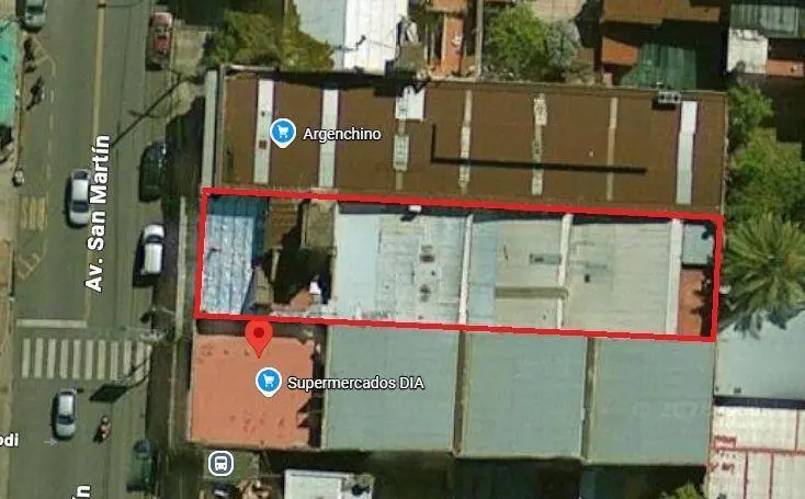 Local . | Av. San Martín al 3300 2