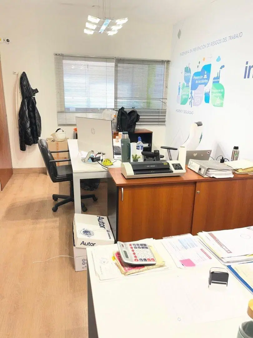 Oficina . | Neuquen al 3300 2