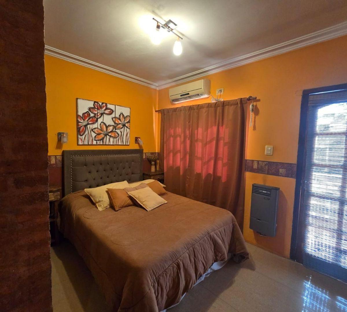 Casa 4 Ambientes. | Av Gaspar Campos Al 3200 1