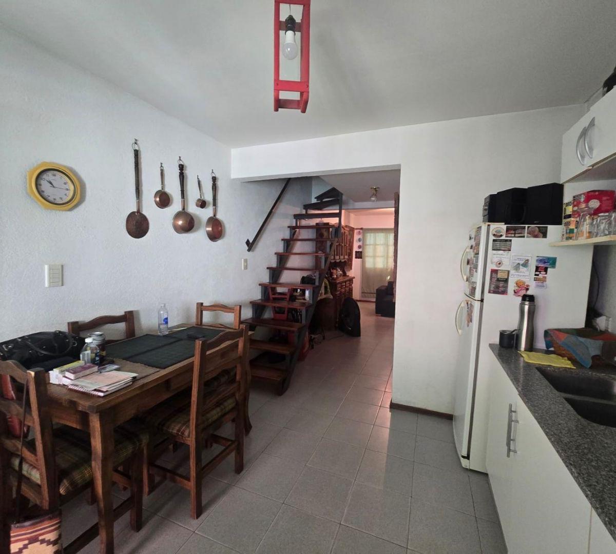 Departamento 5 Ambientes. | Aristobulo del Valle Al 1000 3