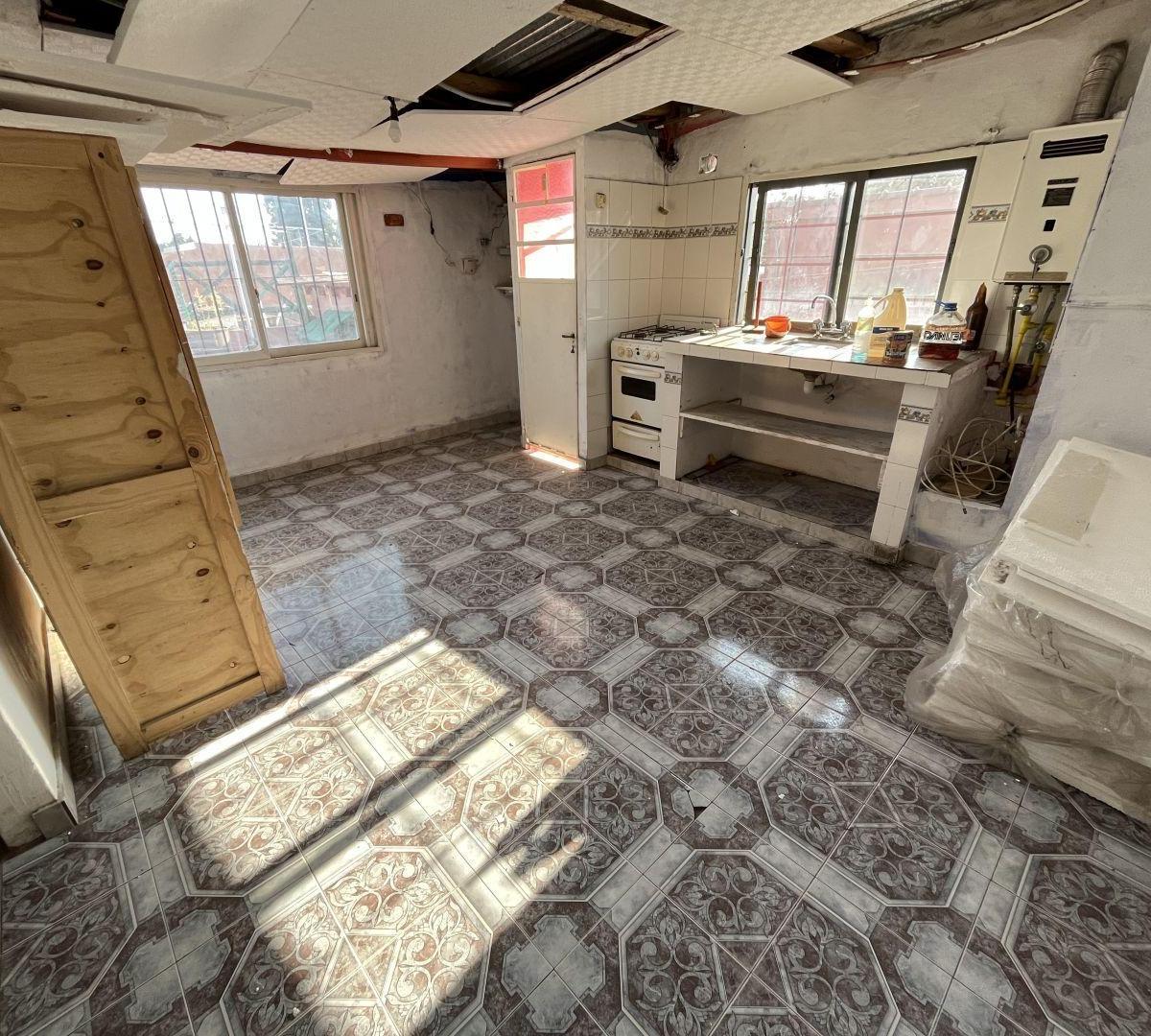 Casa 7 Ambientes o Mas. | Pichincha Al 1500 5