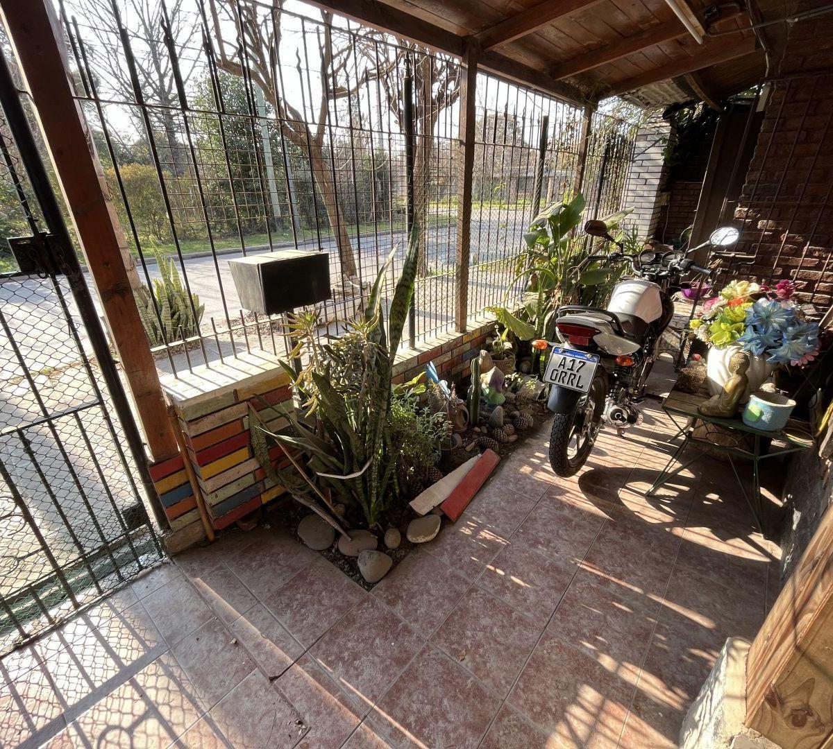 Casa 7 Ambientes o Mas. | Pichincha Al 1500 3