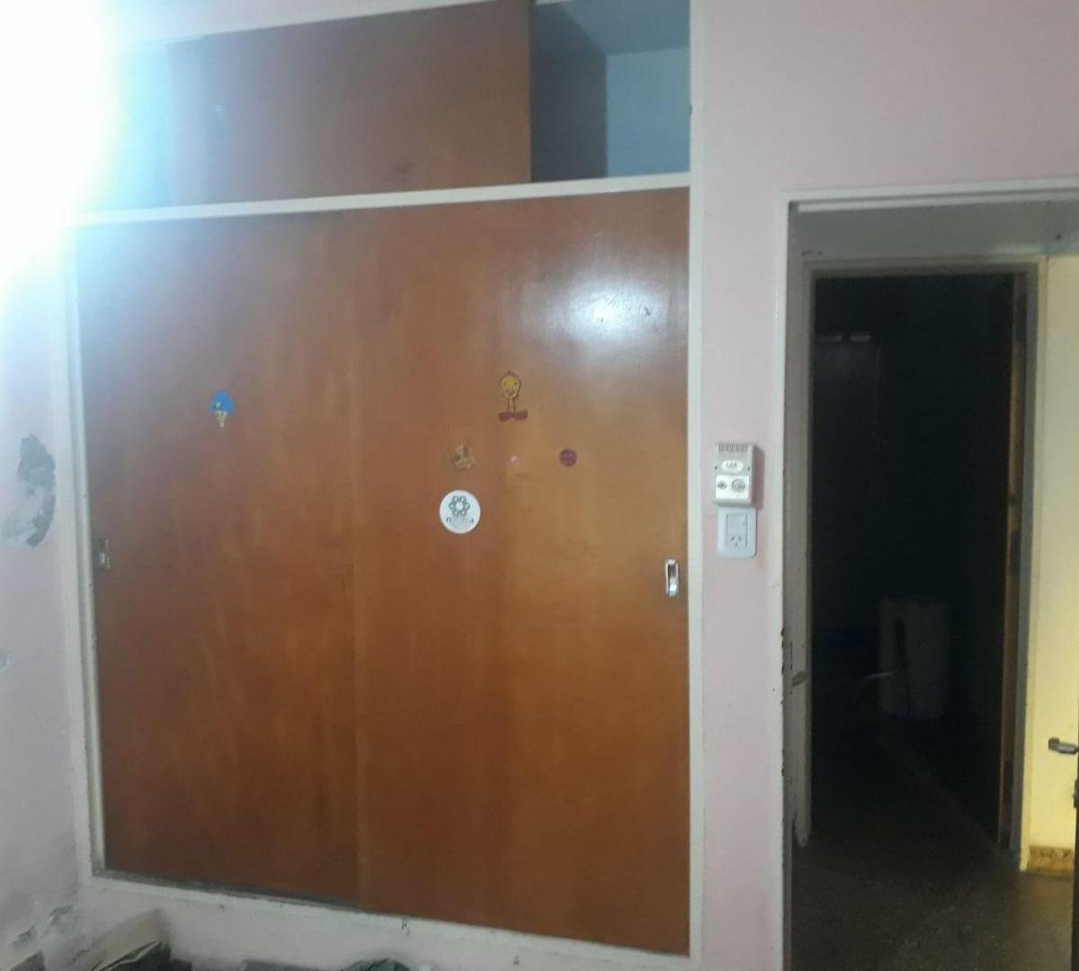 Casa 4 ambientes. | Alvarez Thomas al 700