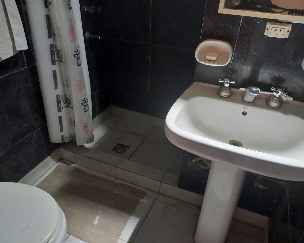 Casa 7 Ambientes o Mas. | Diaz Velez Al 300 2