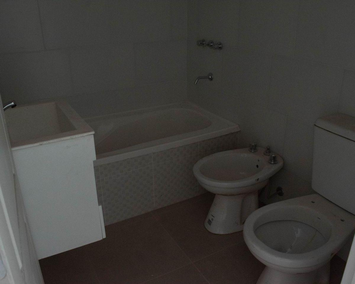Departamento 3 Ambientes. | Maestro Angel d'Elia Al 4900 4