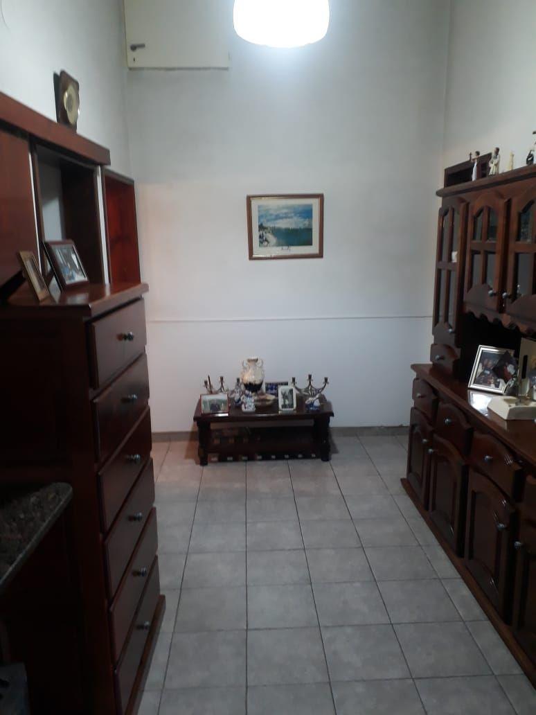 Casa 5 Ambientes. | Gral. Las Heras Al 2400 2