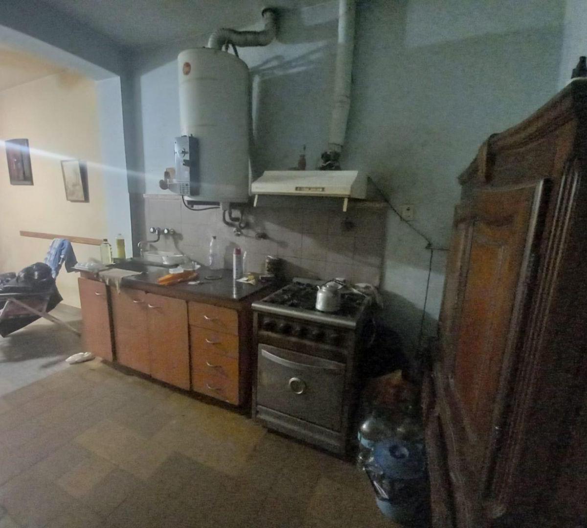 Casa 5 ambientes. | Yatasto al 1400