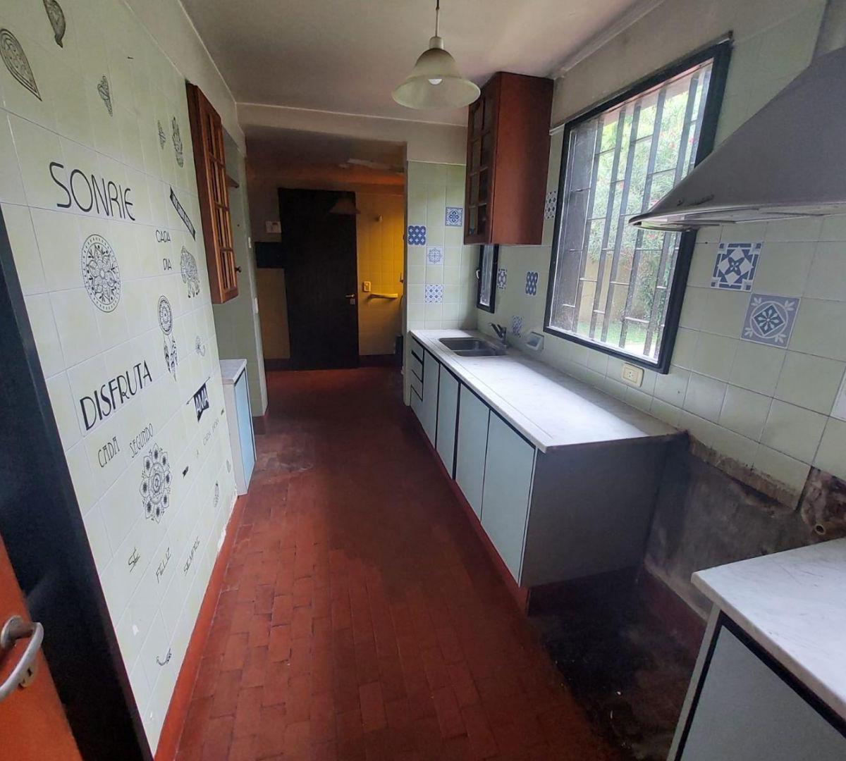 Foto de Casa 6 ambientes. | Av. Ricardo Balbin al 2000, imagen 4