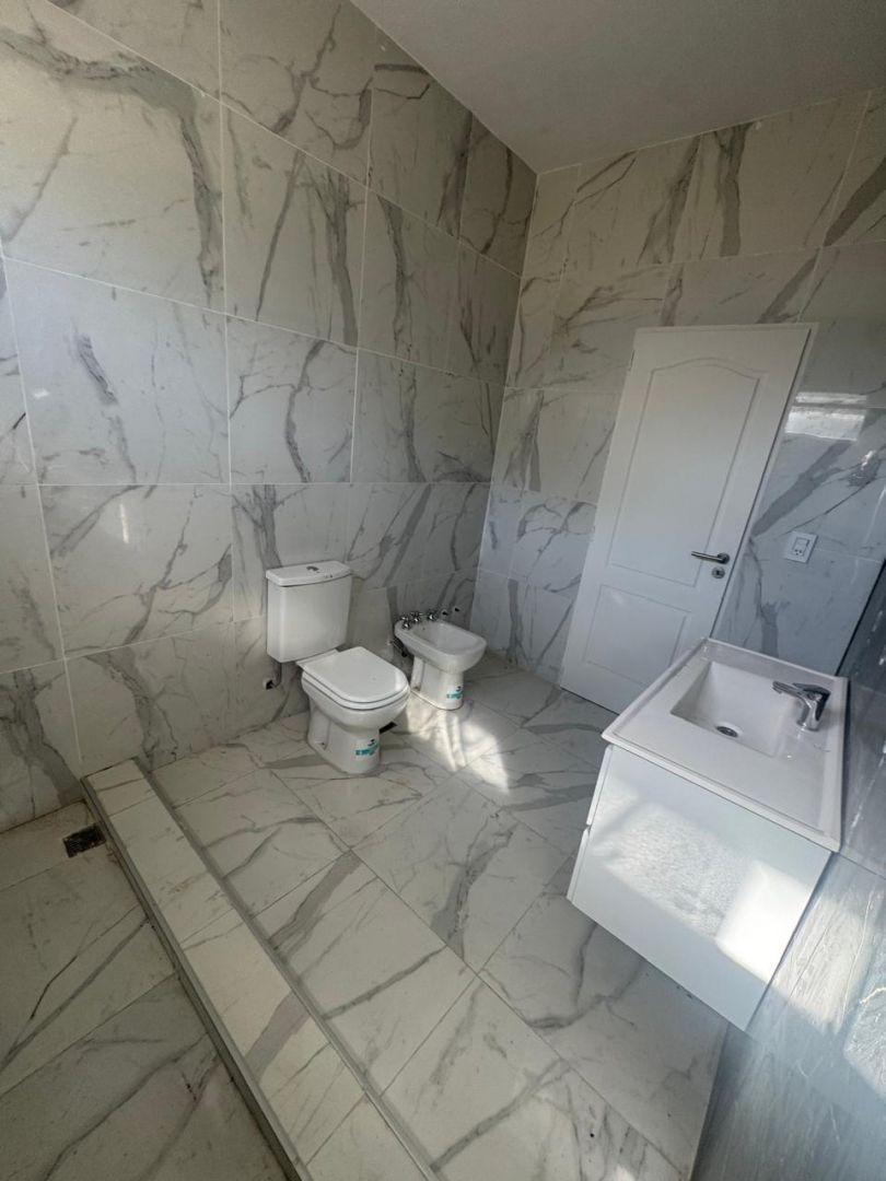 Casa 4 Ambientes. | Irigoin Al 3300 3