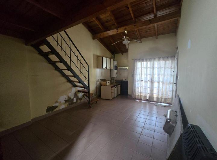 Departamento 3 ambientes. | Int. Juan Irigoin al 1000 5