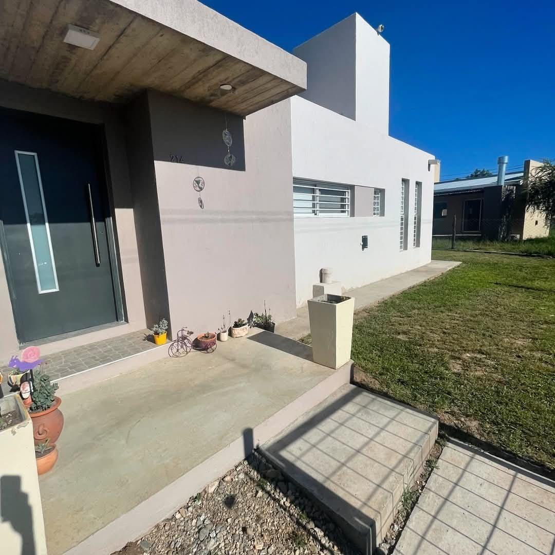 Casa 3 Ambientes. | Calle 21 Al 200 3