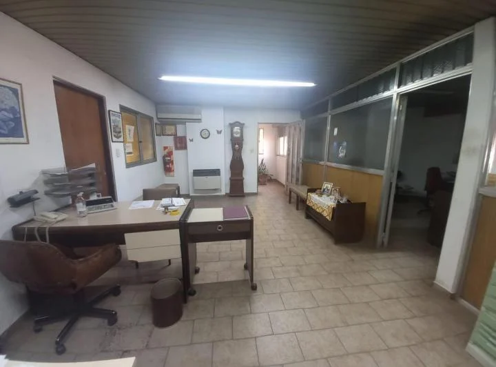 Oficina . | Granaderos a Caballo al 4800 3