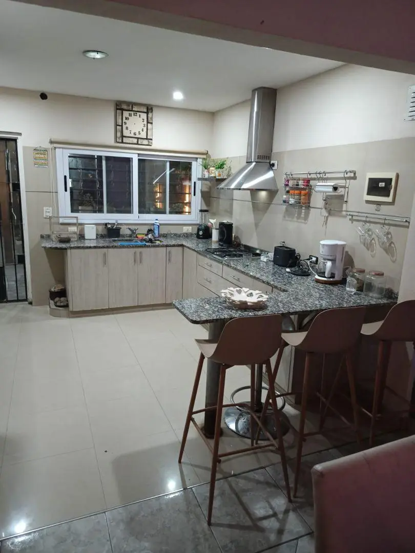 Casa 4 ambientes. | Fragata Sarmiento al 4000 8