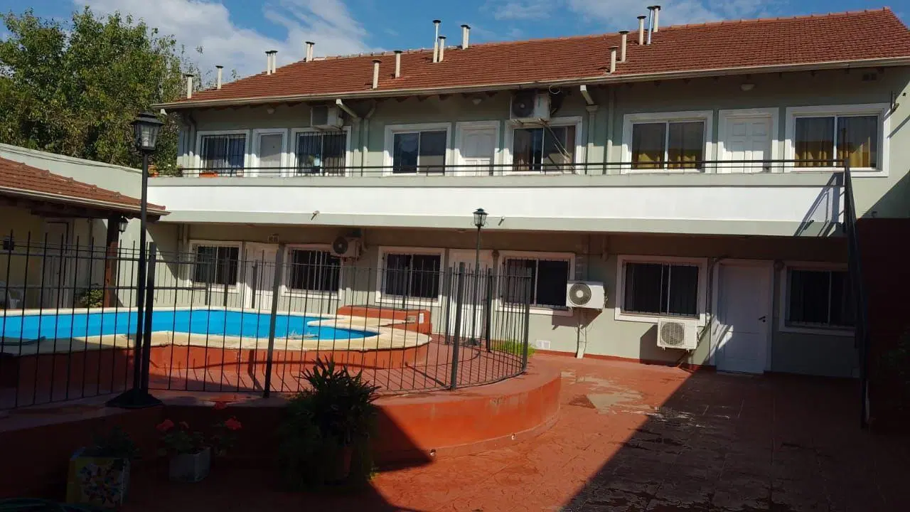 Departamento 3 ambientes. | Peluffo al 900 5