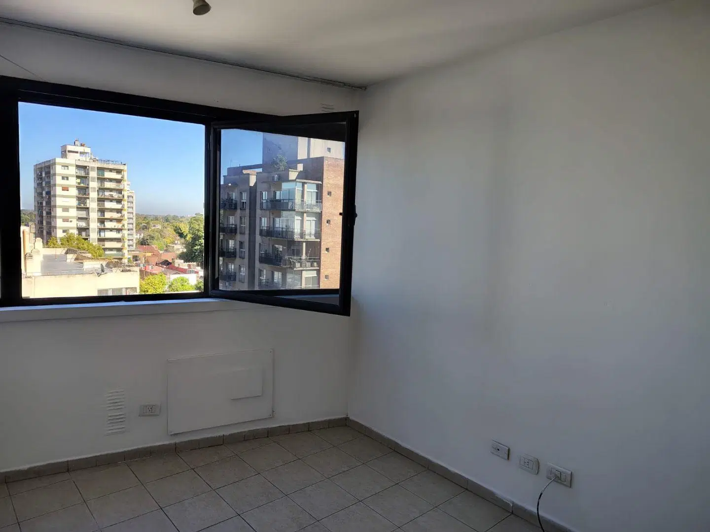Departamento monoambiente. | Rodriguez Peña al 1000 3