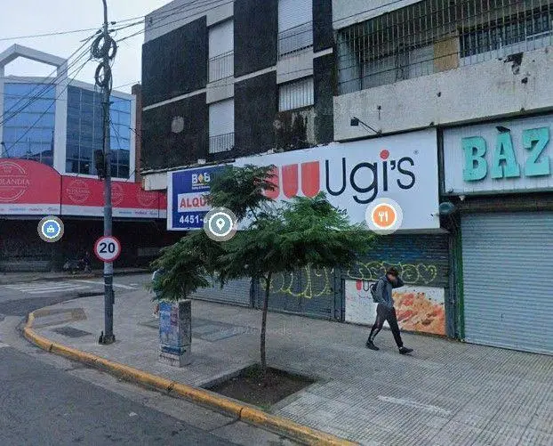 Local . | Av. Ricardo Balbin al 1300 3