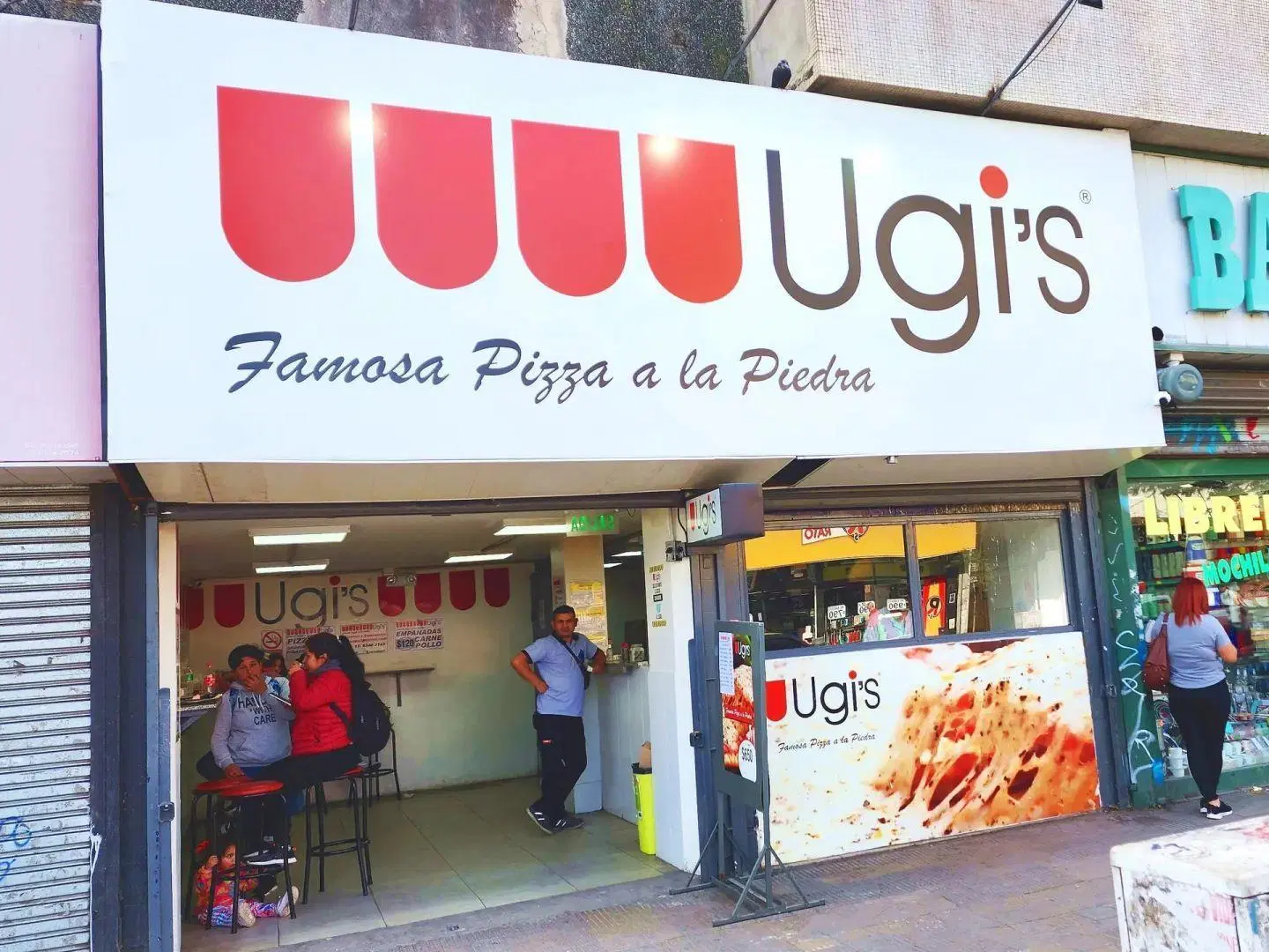 Local . | Av. Ricardo Balbin al 1300 2
