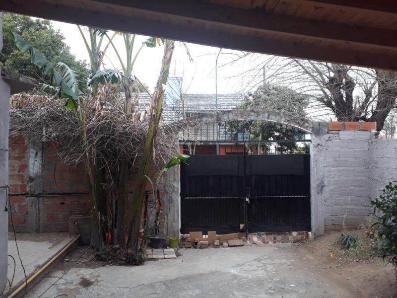 Casa 7 ambientes o mas. | Sargento Cabral al 2000