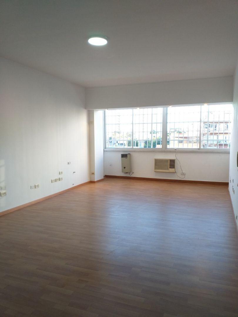 Foto de Departamento 3 ambientes. | Av. Pres. Juan Domingo Peron al 1100, imagen 3