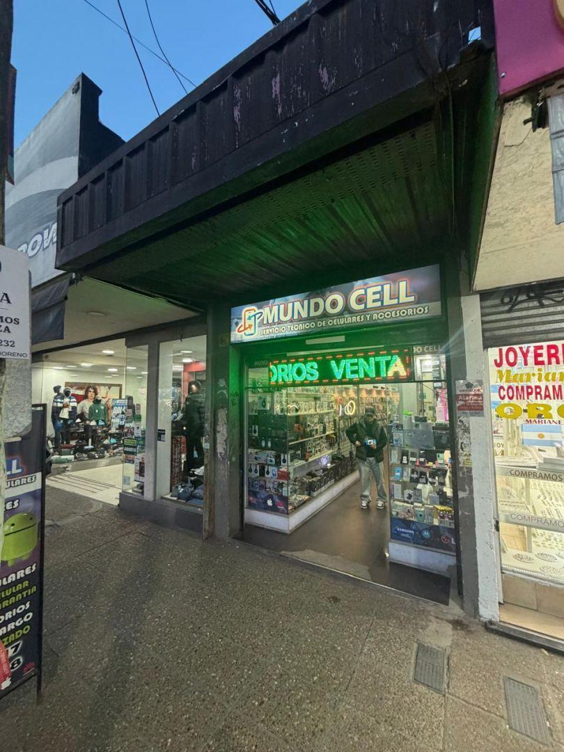 Local . | Av. del Libertador al 100