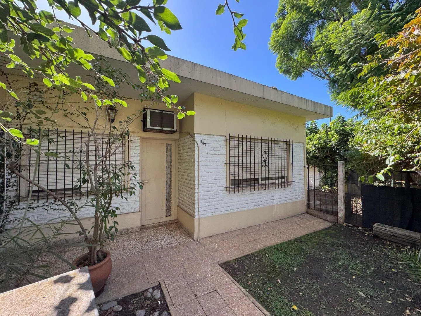 Casa 3 ambientes. | Aconquija al 700 4