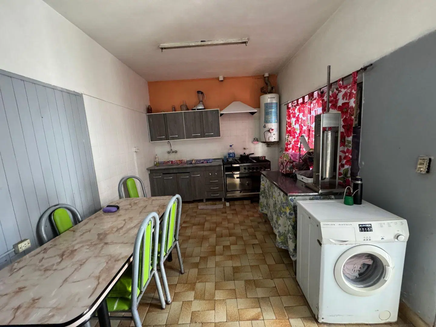 Casa 3 ambientes. | Aconquija al 700 1