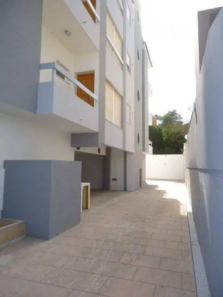 Edificio . | Avenida 1 y 148 5