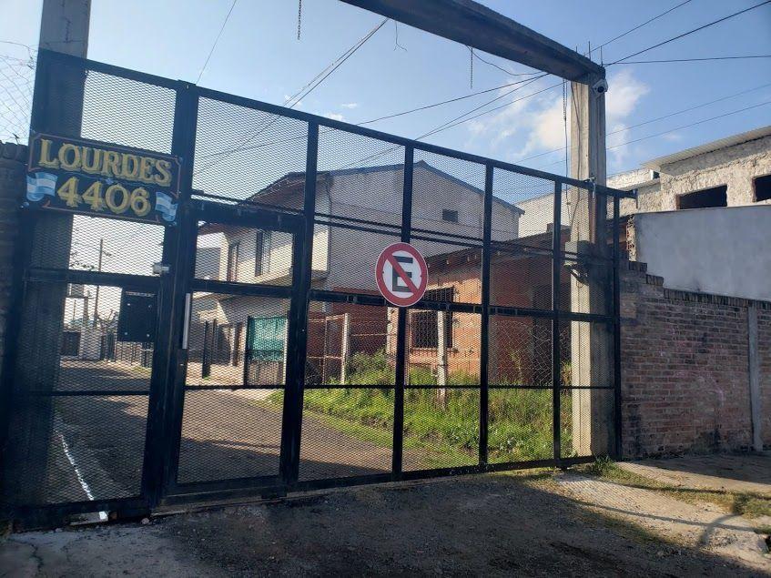 Casa 5 ambientes. | Lourdes al 4400