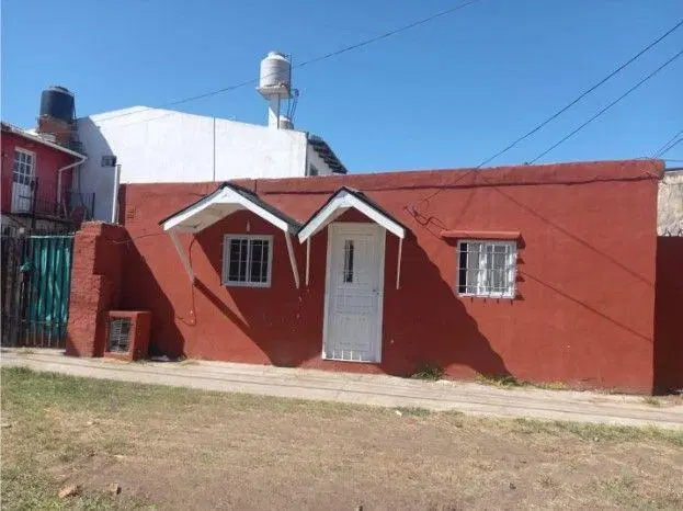Casa 7 ambientes o mas. | Lourdes al 3800 4