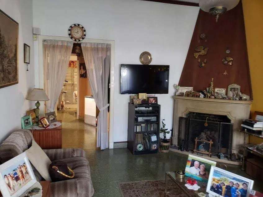 Casa 5 ambientes. | Av. Pres Juan Domingo Perón al 2900 1