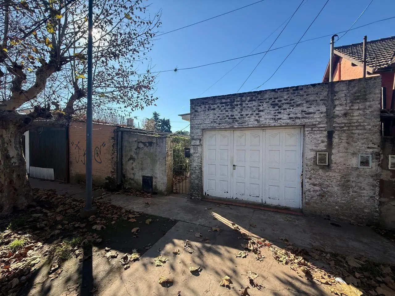 Casa 3 ambientes. | Av. Francia al 500 2