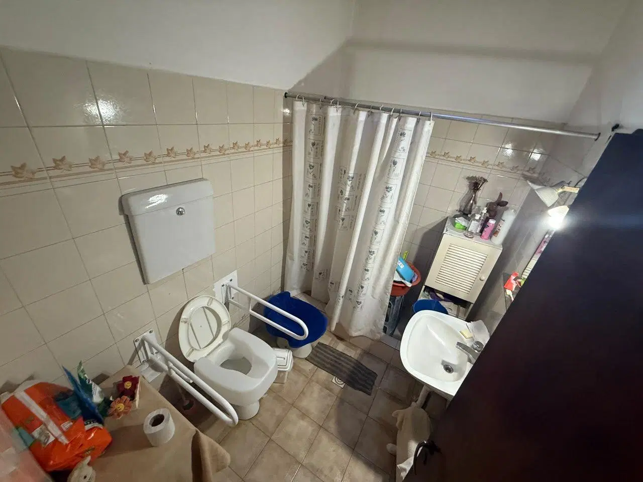 Casa 3 ambientes. | Av. Francia al 500 1