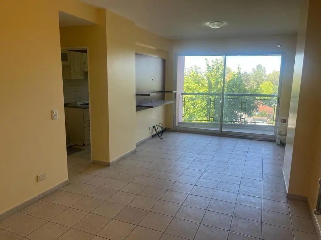Departamento 2 ambientes. | Av. Pres. Juan Domingo Peron al 500 4