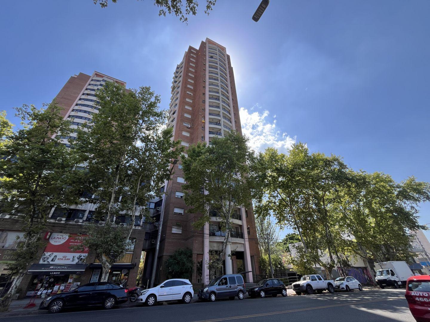 Departamento 2 ambientes. | Av. Pres. Juan Domingo Peron al 500