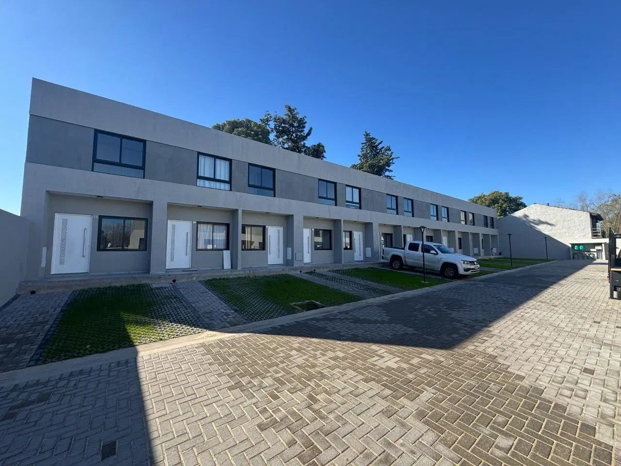 Departamento 3 ambientes. | Irigoin y Jose Maria Paz 3
